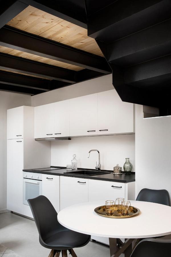 Aria Boutique Apartments Farneti Милано Екстериор снимка